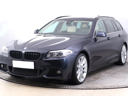 BMW Řada 5, 2013 - pohled č. 3