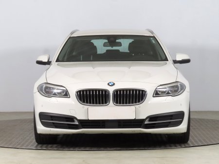 BMW Řada 5, 2016 - pohled č. 2