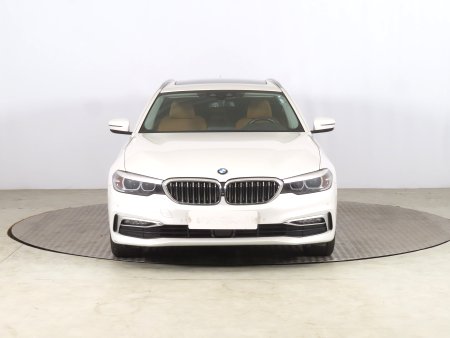 BMW Řada 5, 2018 - pohled č. 2