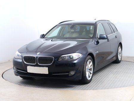 BMW Řada 5, 2011 - pohled č. 3