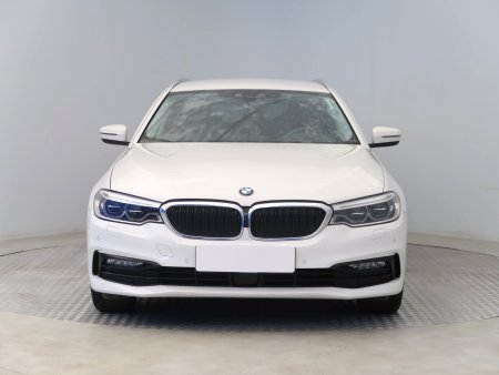 BMW Řada 5, 2018 - pohled č. 2