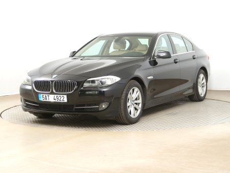 BMW Řada 5, 2011 - pohled č. 3