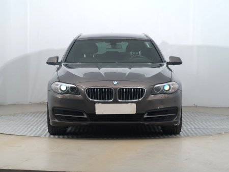 BMW Řada 5, 2014 - pohled č. 2