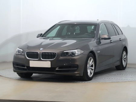 BMW Řada 5, 2014 - pohled č. 3