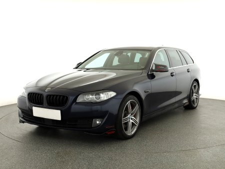 BMW Řada 5, 2011 - pohled č. 3