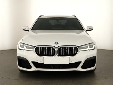 BMW Řada 5, 2021 - pohled č. 2