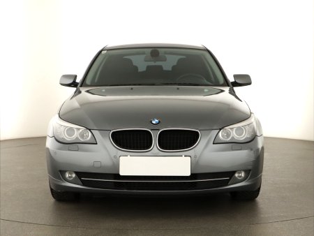 BMW Řada 5, 2008 - pohled č. 2