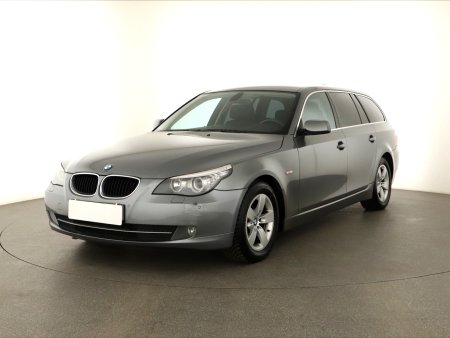 BMW Řada 5, 2008 - pohled č. 3