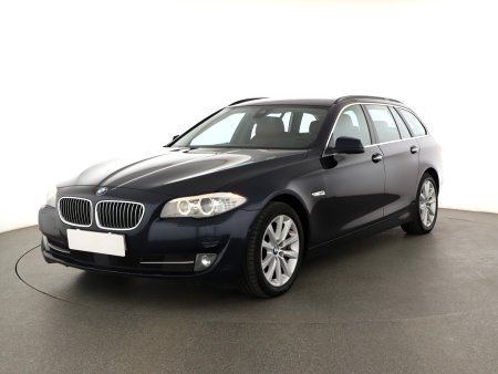 BMW Řada 5, 2012 - pohled č. 3