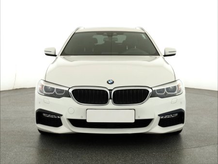 BMW Řada 5, 2017 - pohled č. 2