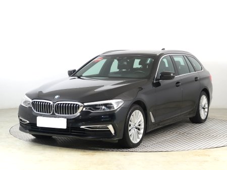 BMW Řada 5, 2018 - pohled č. 3