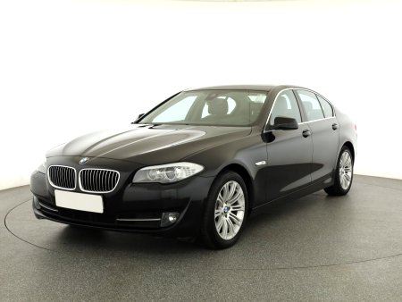 BMW Řada 5, 2012 - pohled č. 3