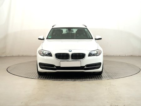 BMW Řada 5, 2016 - pohled č. 2