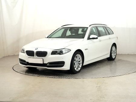 BMW Řada 5, 2016 - pohled č. 3