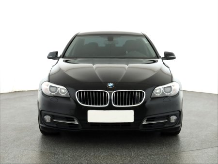 BMW Řada 5, 2014 - pohled č. 2