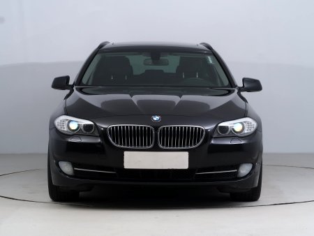 BMW Řada 5, 2013 - pohled č. 2