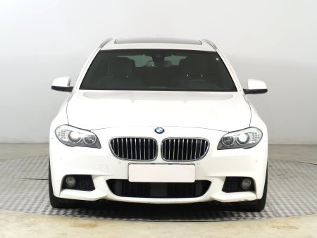 BMW Řada 5, 2013 - pohled č. 2