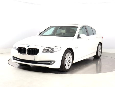 BMW Řada 5, 2012 - pohled č. 3