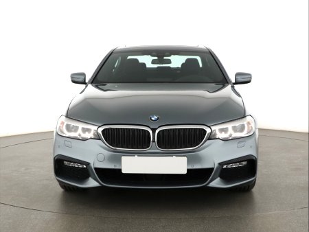 BMW Řada 5, 2017 - pohled č. 2