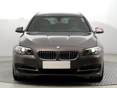 BMW Řada 5, 2014 - pohled č. 2
