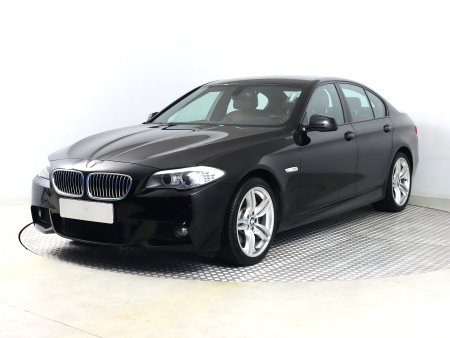 BMW Řada 5, 2013 - pohled č. 3