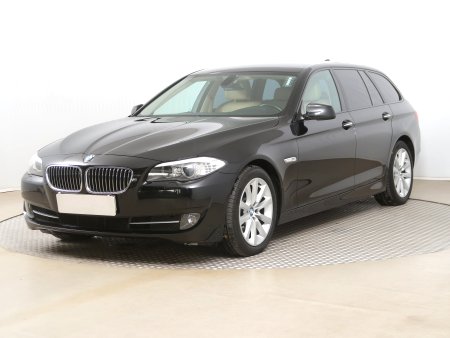 BMW Řada 5, 2010 - pohled č. 3