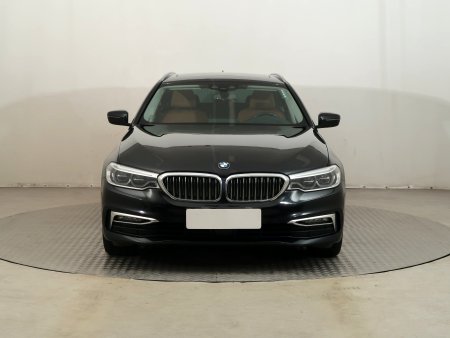 BMW Řada 5, 2018 - pohled č. 2