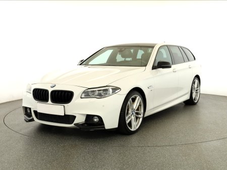 BMW Řada 5, 2013 - pohled č. 3