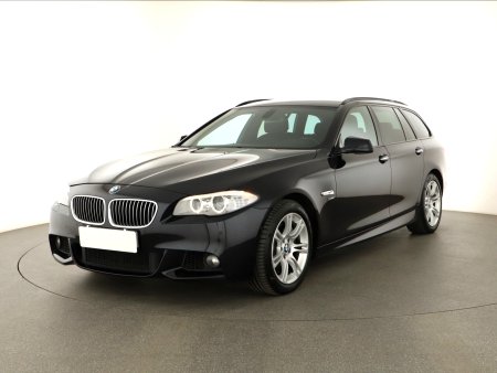 BMW Řada 5, 2012 - pohled č. 3