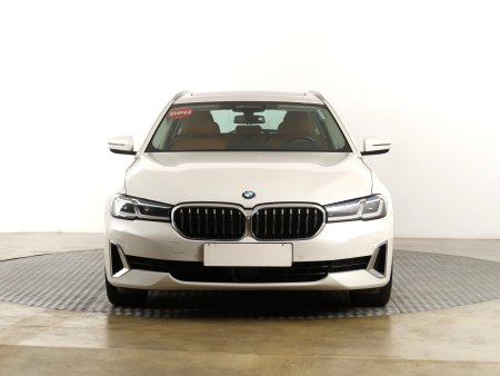 BMW Řada 5, 2021 - pohled č. 2
