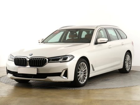 BMW Řada 5, 2021 - pohled č. 3