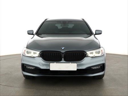 BMW Řada 5, 2018 - pohled č. 2