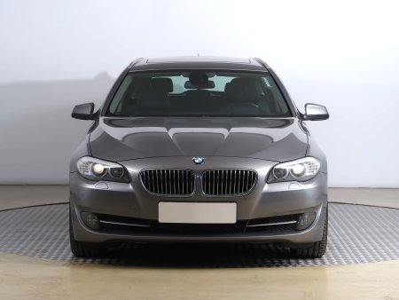 BMW Řada 5, 2010 - pohled č. 2