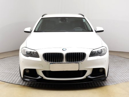 BMW Řada 5, 2012 - pohled č. 2