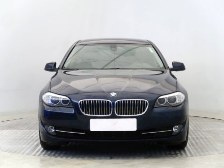BMW Řada 5, 2012 - pohled č. 2