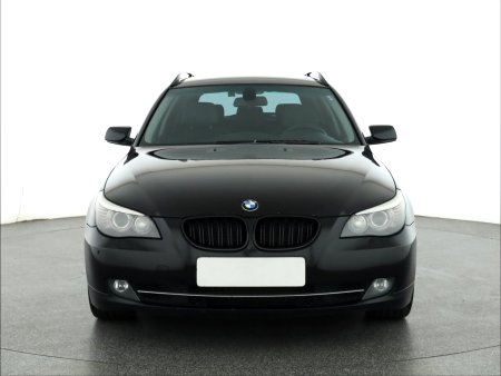 BMW Řada 5, 2007 - pohled č. 2