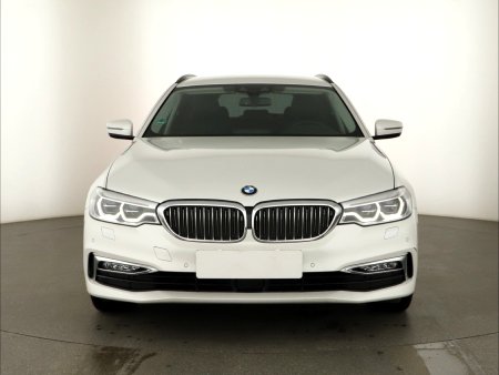 BMW Řada 5, 2018 - pohled č. 2