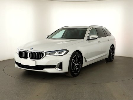 BMW Řada 5, 2021 - pohled č. 3