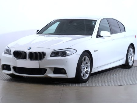 BMW Řada 5, 2013 - pohled č. 3