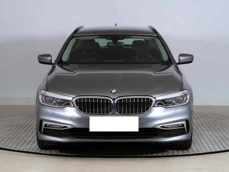 BMW Řada 5, 2017 - pohled č. 2