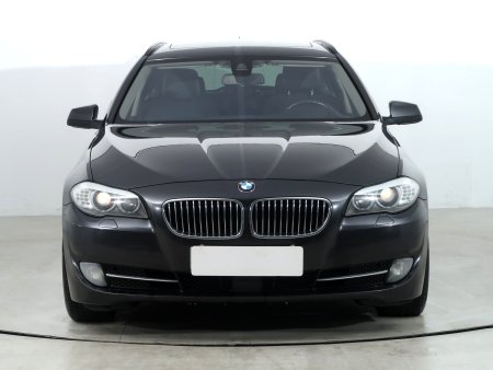 BMW Řada 5, 2013 - pohled č. 2