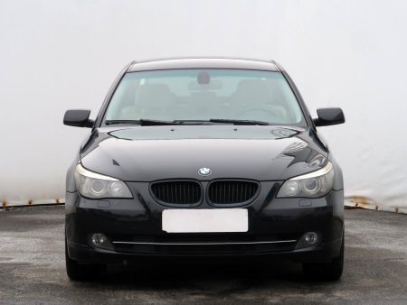 BMW Řada 5, 2009 - pohled č. 2