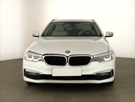 BMW Řada 5, 2017 - pohled č. 2