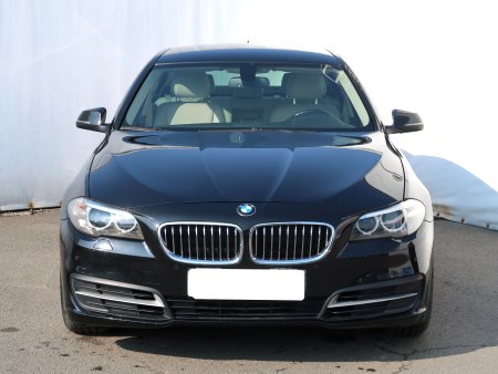 BMW Řada 5, 2016 - pohled č. 2