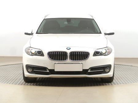 BMW Řada 5, 2015 - pohled č. 2