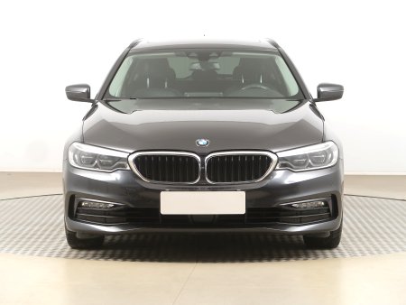 BMW Řada 5, 2017 - pohled č. 2