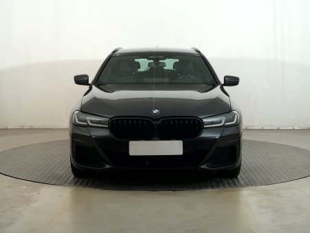 BMW Řada 5, 2020 - pohled č. 2