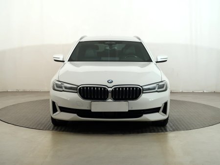 BMW Řada 5, 2020 - pohled č. 2