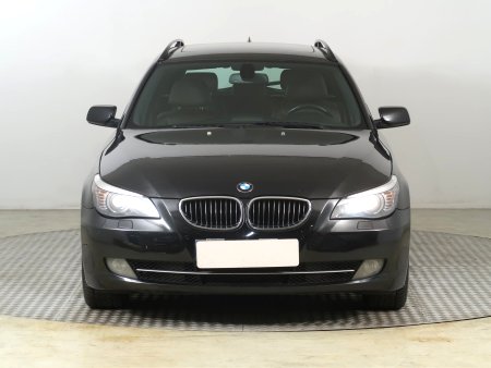 BMW Řada 5, 2009 - pohled č. 2