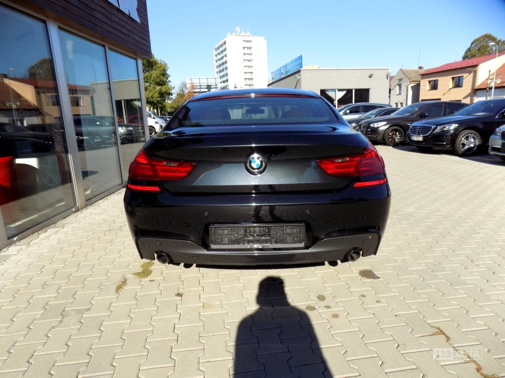 BMW Řada 6, 2012 - pohled č. 4